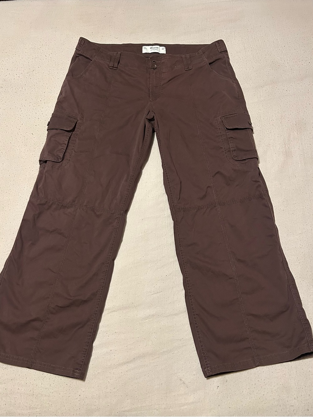 Hollister Wide-Leg Cargo Pants - Chocolate Brown